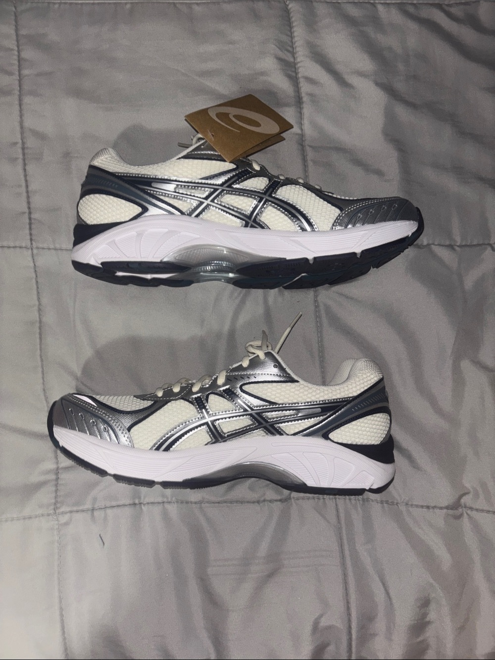 ASICS White and Navy Men’s Athletic Running Shoes
